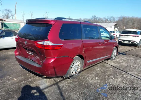 2015 Toyota Sienna Xle 8 Passenger z USA, uszkodzony, nr VIN 5TDYK3DC4FS543473